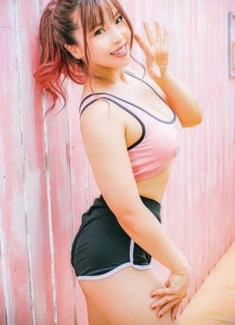 Mina Shirakawa Profile pic