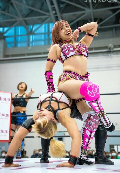 Mina Shirakawa star beautiful pictures