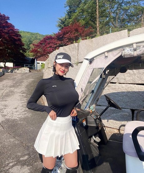 Tashay0ung top model photo