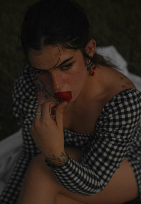 likethebugortheletter pretty model img