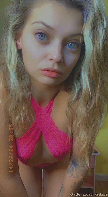 morekatie model hot pics