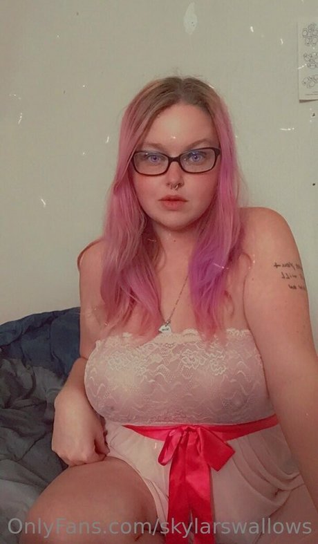 skylarswallows model xxx photo