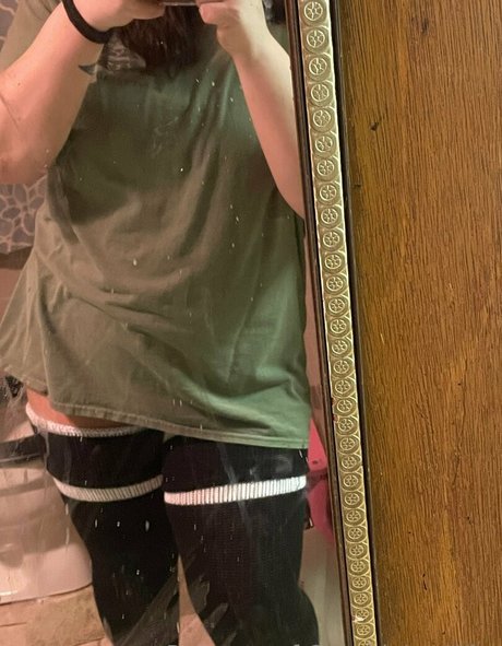 coochielouwho sexy actress pics