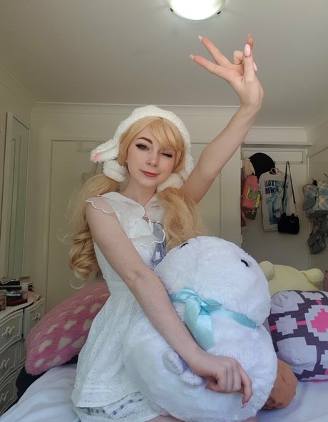 elefire the elf pretty actress archive