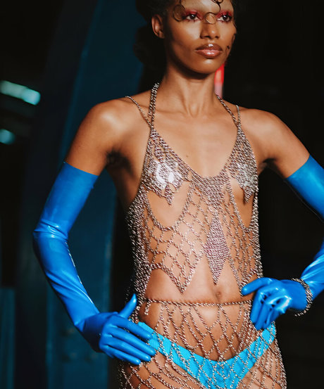 milf handjob onlyfans porn photos