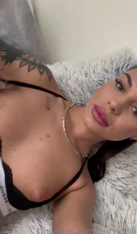Buczku Lili model adult images