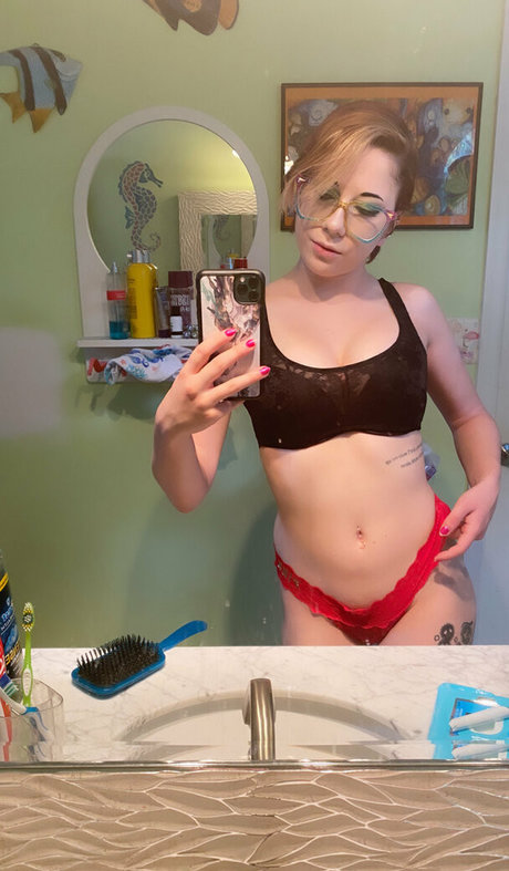 laineycat model erotic gallery