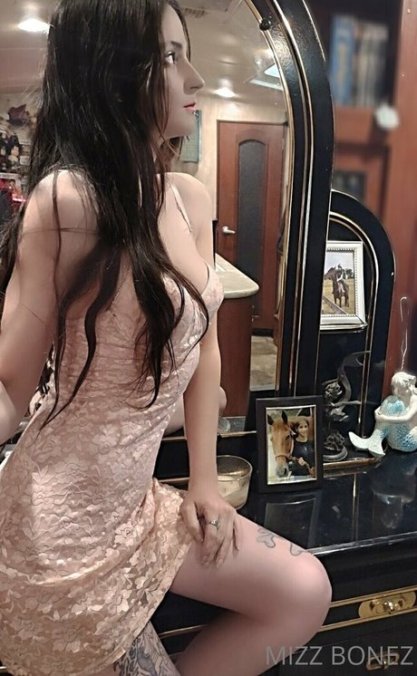 mizzbonez star xxx archive