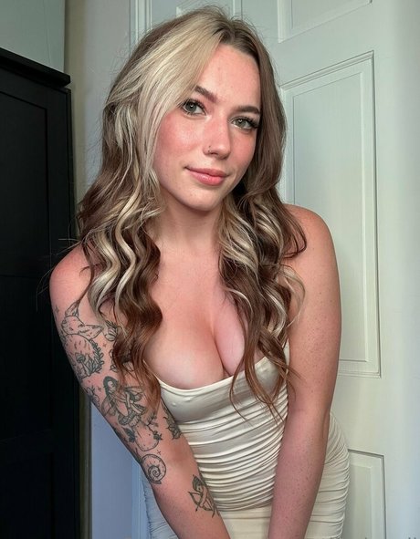 sweetlikekendi pornstar high quality images