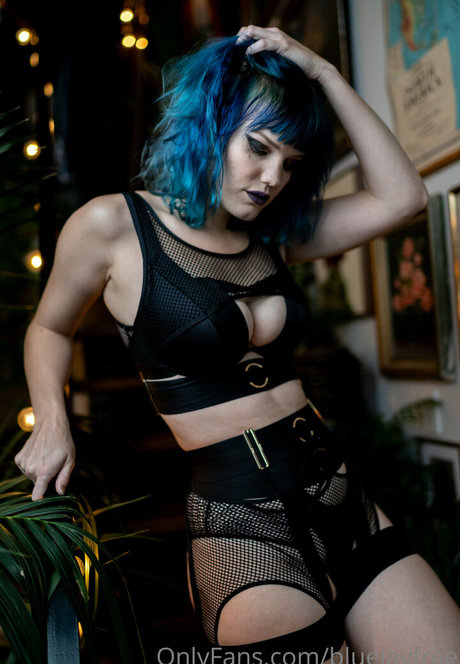 bluejayfree model nude photo