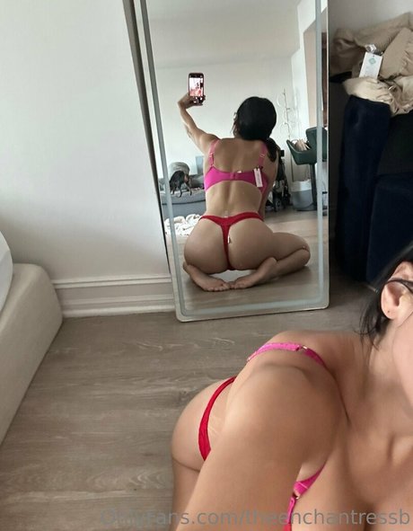 theenchantressb nudes model picture