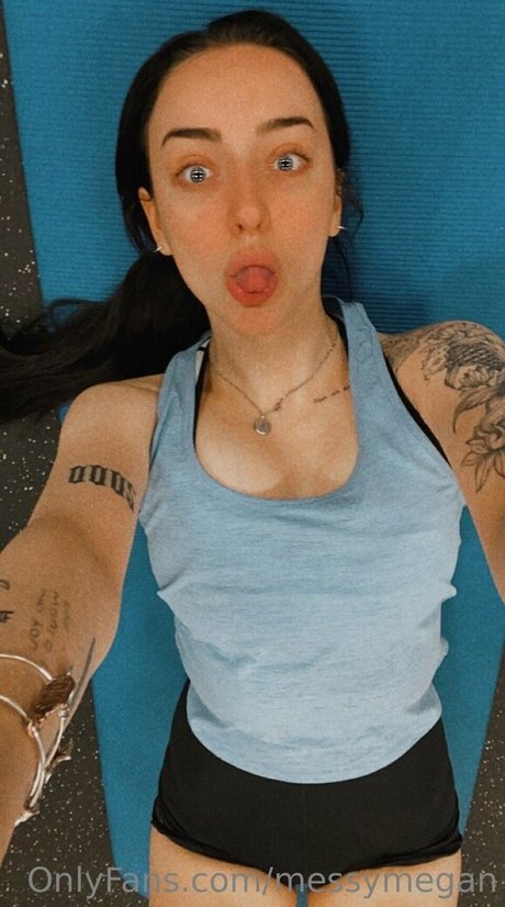 messymegan art star pics