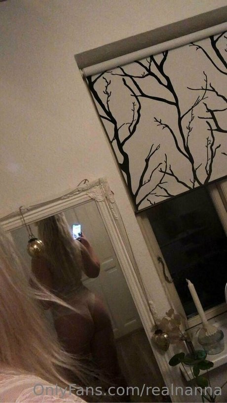 realnanna star hot picture