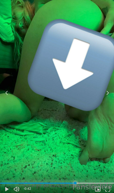 pansleylive nude pornstar images