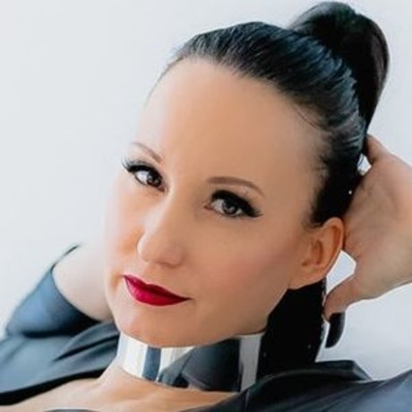 Vanessa Pur star adult image