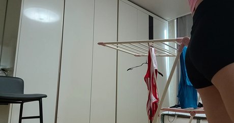 Min E nudes actress archive