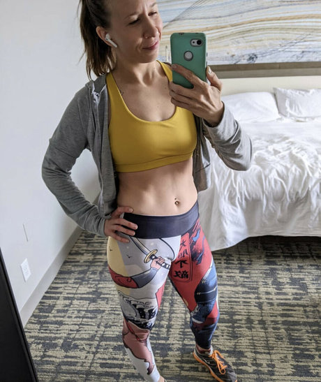 Aubrey Edwards model adult pictures