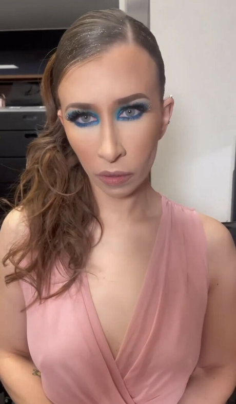 Aubrey Edwards model erotic archive