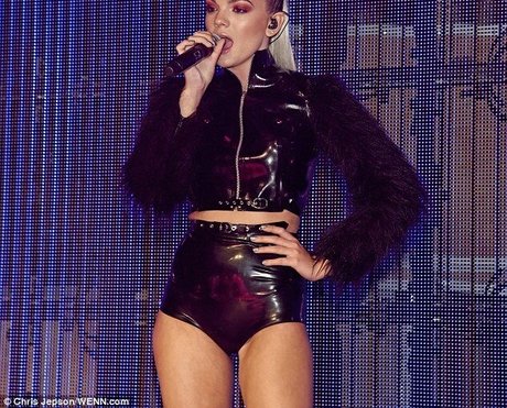 Louisa Johnson model nude pics