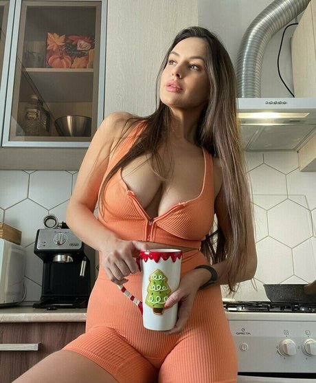 eeemilyyy xxx pornstar archive