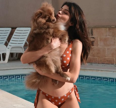 Chloe Lockley star naked pictures