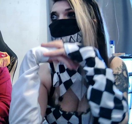 Kiwo free pornstar img