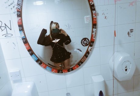 Kiwo model nudes photo