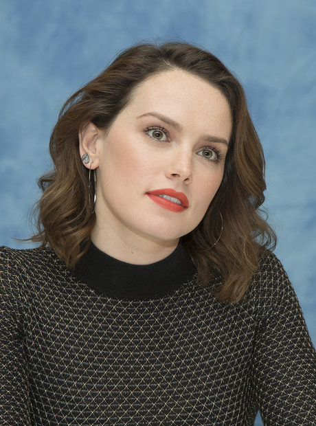 Daisy Ridley model high quality images