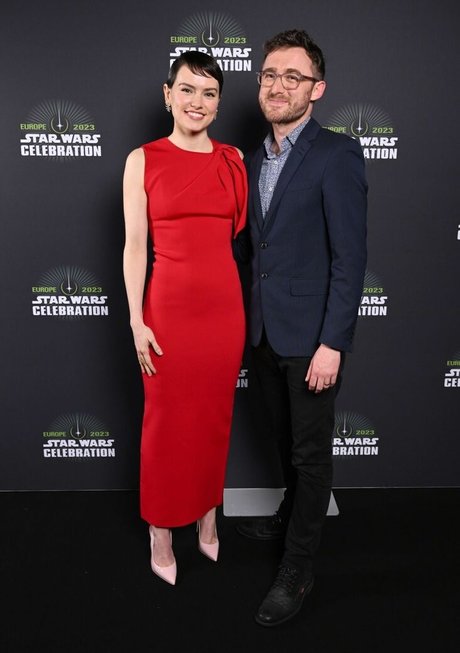 Daisy Ridley erotic model picture