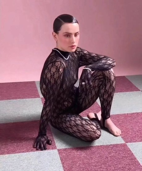 Daisy Ridley top pornstar images