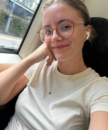 Adventures And Naps pornographic actress photos