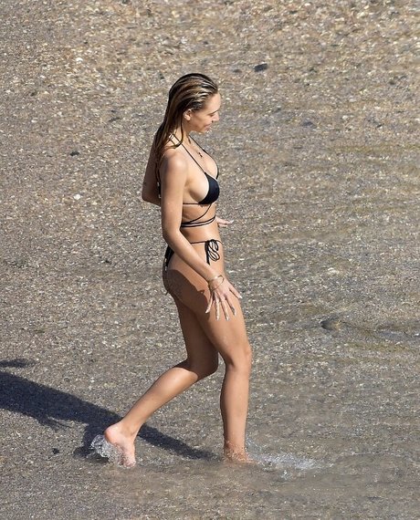 blonde ass onlyfans exclusive galleries