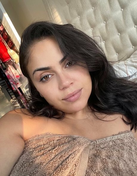 sm00ches high quality actress galleries