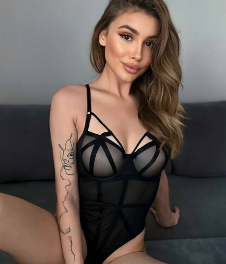 male straight onlyfans nude image