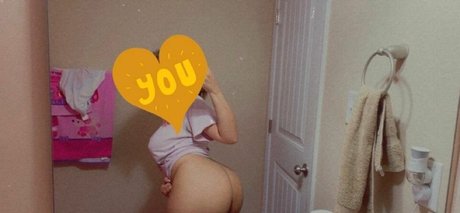 Shy Flavor model adult gallery