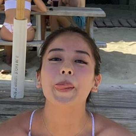 Leona Naito nice actress pics