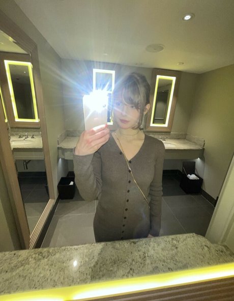 inside onlyfans sexy xxx image