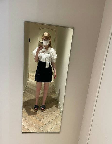 Ella Freya sexy actress pictures