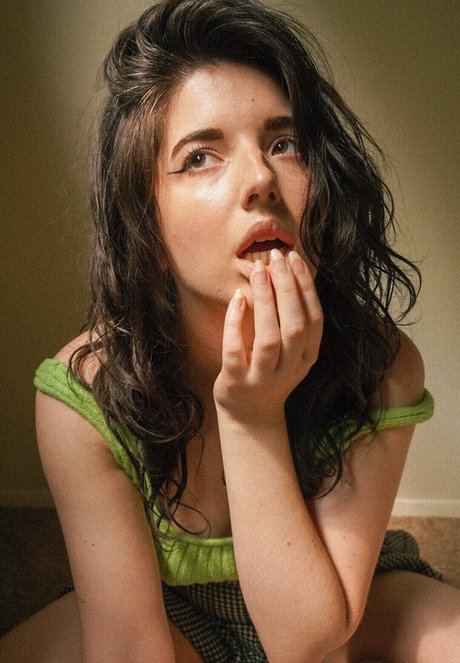 Slight Sounds ASMR model perfect photo