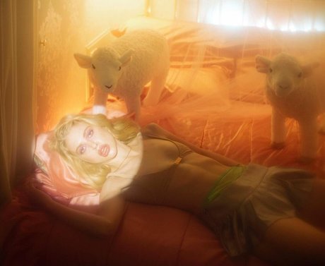 Chole Cherry model nice img