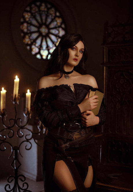 Alice Inferno exclusive star images