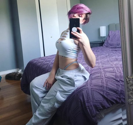 AuroraStarr model adult pictures