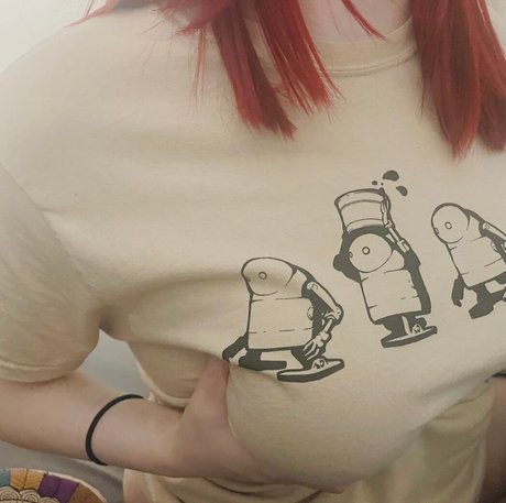 VtuberFefe model nude pic