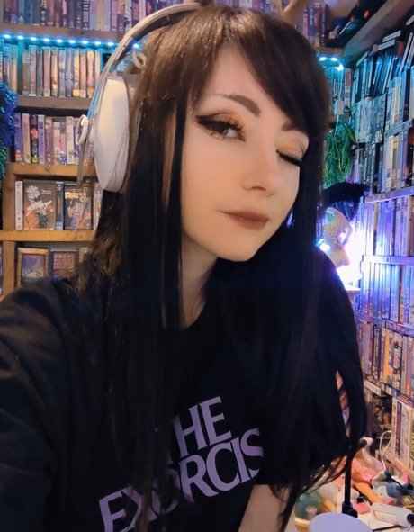 Yogscast Bouphe naked model picture