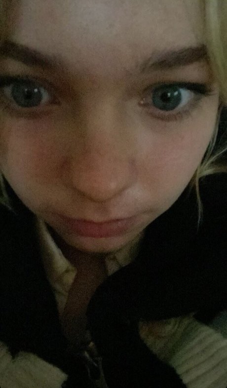 Emma Myers beautiful star photos