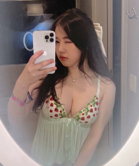 Ploo nude pornstar images