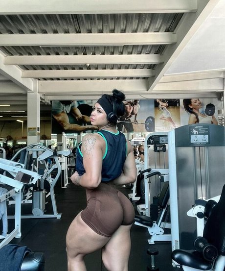 corywellness best model images