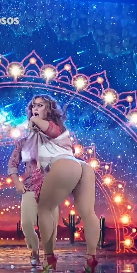 Paolla Oliveira model hot galleries