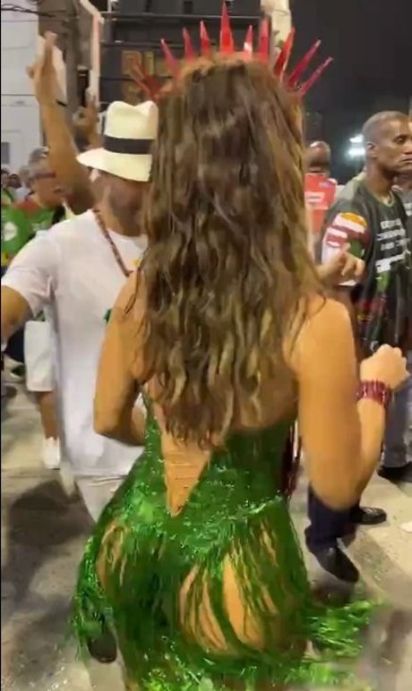 Paolla Oliveira nice model galleries