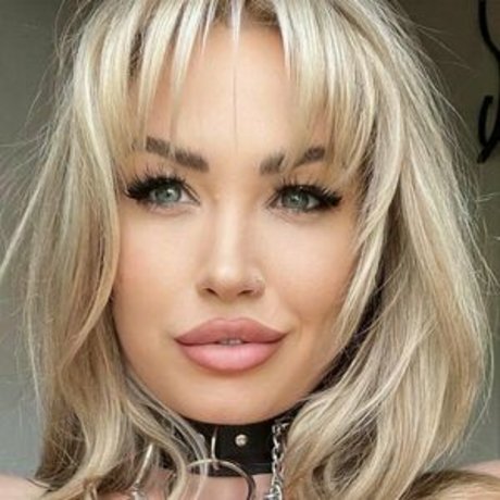 Faye Delphine star adult gallery